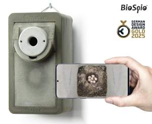 VARIKA Cam 26 - Vogelhaus mit Kamera aus Holzbeton 